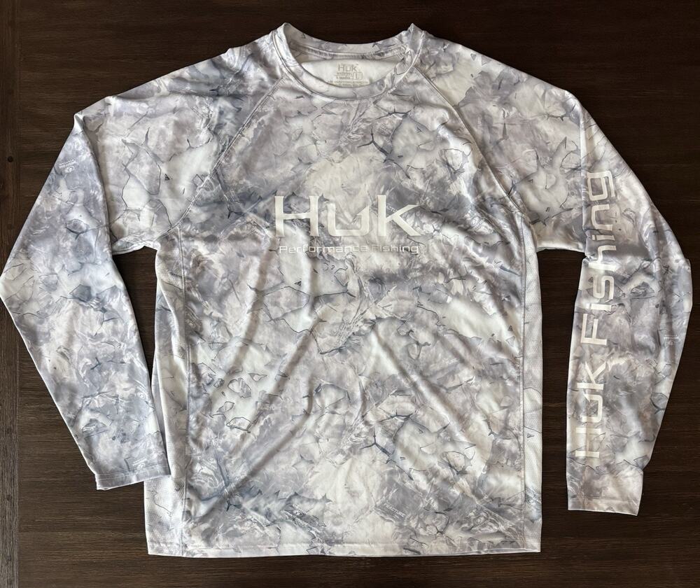 HUK Performance Fishing Shirt Men Large Gray Camo Long Sleeve Mossy Oak Fracture